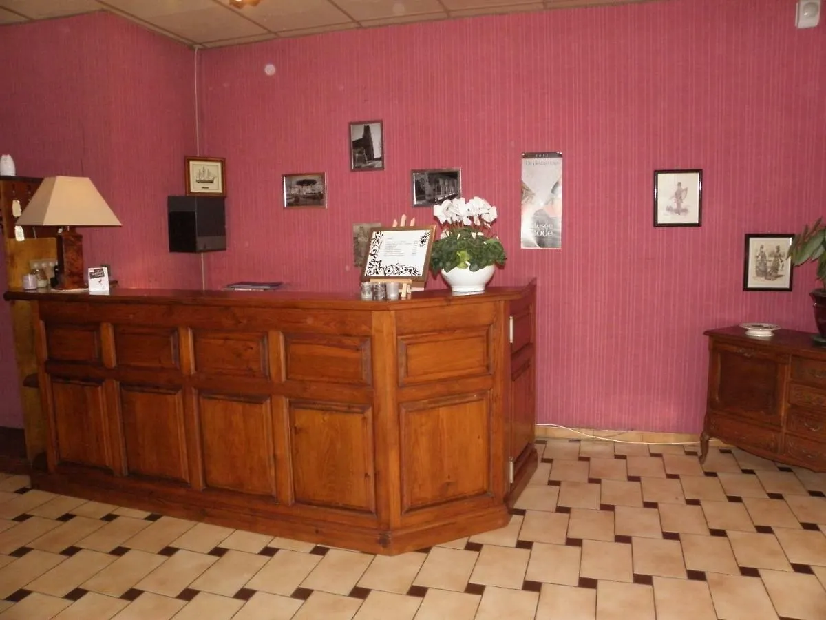 Le Barry Hotel Villefranche-d'Albigeois 2*,  France